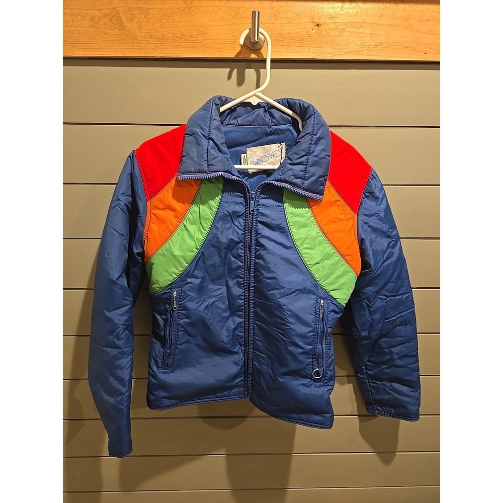 1980s Swing West rainbow striped puffer ski jacket. Size Small Great Condition!